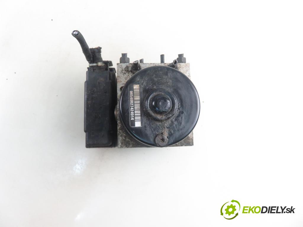 VW GOLF IV Variant (1J5) KOMBI 2001 66,00 1.9 TDI 90 - ALH 1896,00 Pumpa ABS 1C0907379E ; 10096003133 ; 1J0614517E (Pumpa ABS)