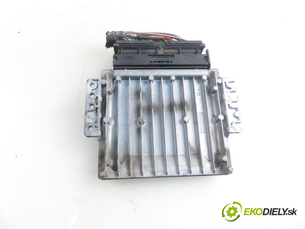 RENAULT KANGOO (KC0/1_) KOMBI 2003 70,00 1.6 16V - K4M 752 1598,00 Riadiaca jednotka Motor 8200214973 ; 8200080285