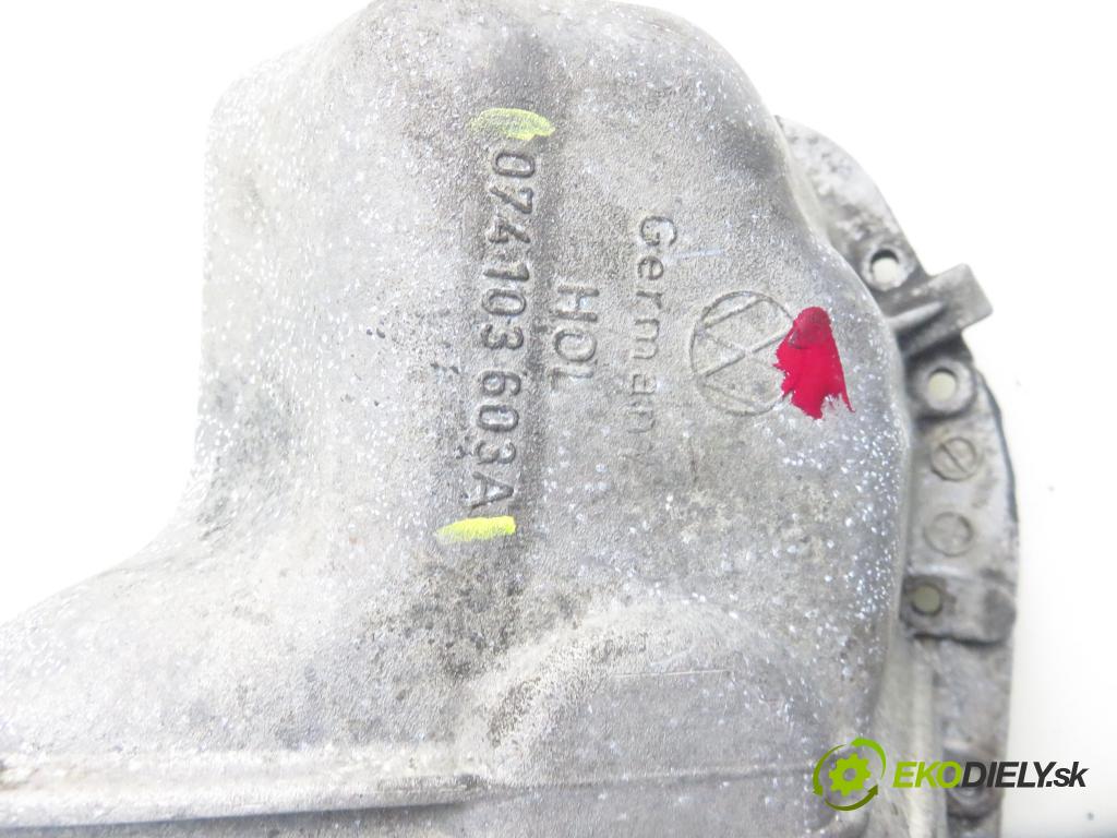 VW TRANSPORTER IV Autobus (70XB, 70XC, 7DB, 7DW, 7DK) BUS 1994 57,00 2.4 D 78 2370,00 Vaňa olejová 074103603A (Olejová vaňa)