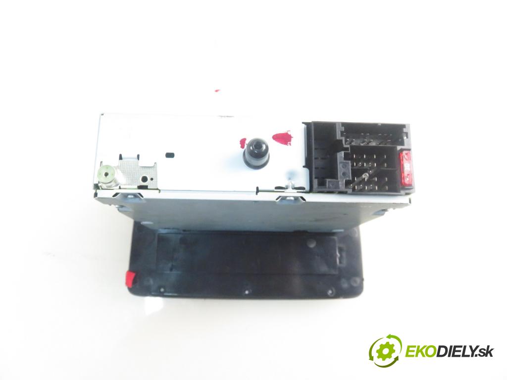 FIAT PANDA (169_) HB 2012 51,00 1.2 - 169 A4.000 1242,00 RADIO CD 7355144470