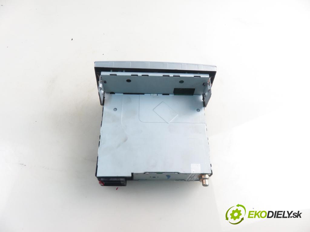 OPEL MERIVA A nadwozie wielkoprzestrzenne (MPV) (X03) HB 2004 74,00 1.7 CDTI 100 - Z 17 DTH 1686,00 RADIO CD 13122932