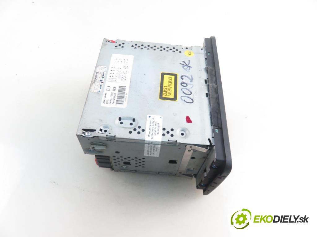 AUDI A3 (8P1) HB 2005 103,00 2.0 TDI PD 16V 140 1968,00 RADIO CD 8P0035195