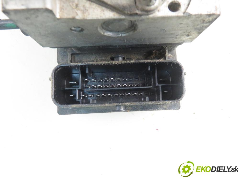 VW POLO (9N_) HB 2006 51,00 1.4 TDI - BNM 1422,00 Pumpa ABS 0265800511 ; 6Q0907379AF (Pumpa ABS)