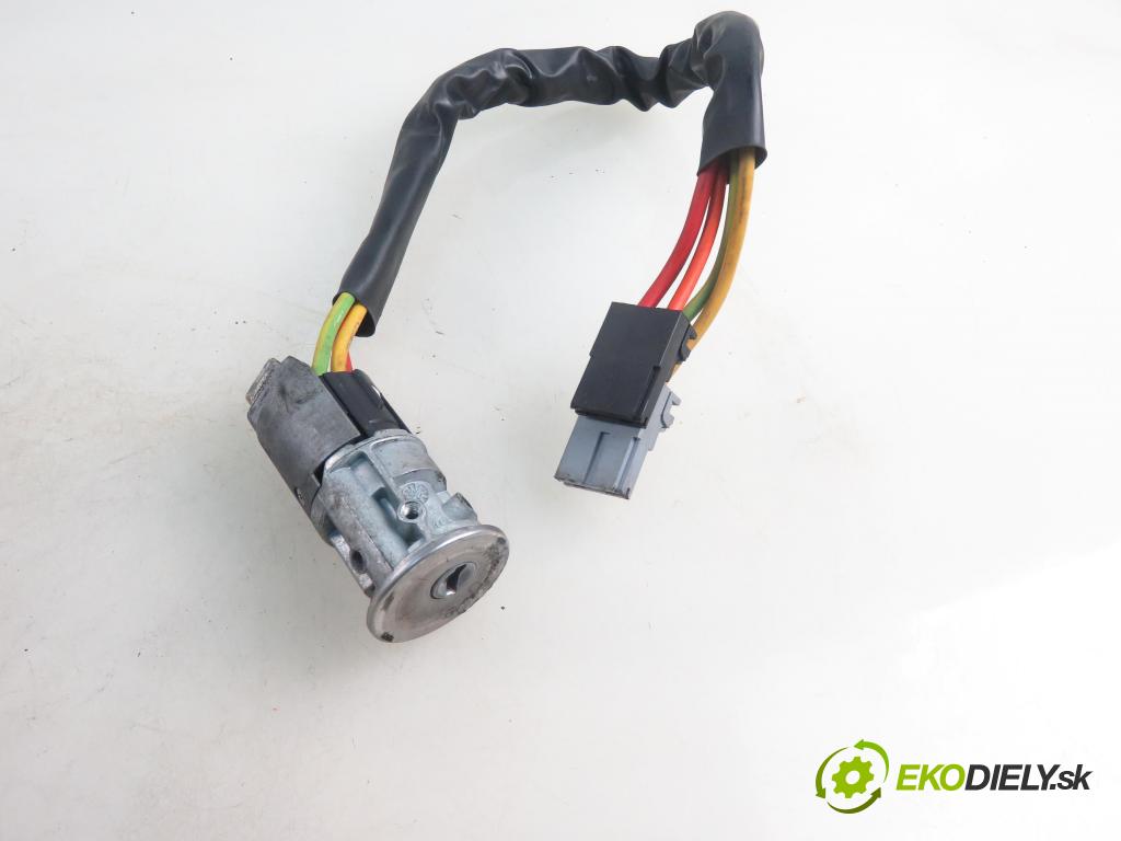 RENAULT KANGOO (KC0/1_) KOMBI 2003 70,00 1.6 16V - K4M 752 1598,00 spinačka  (Spínacia skrinka)