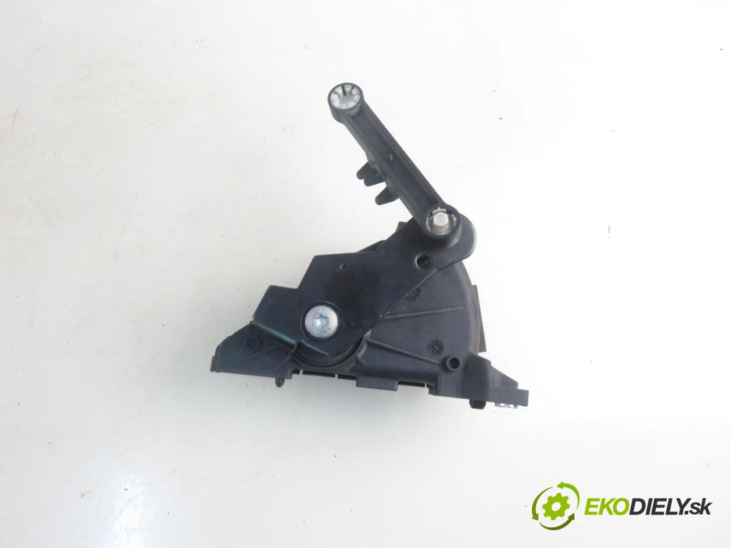 RENAULT KANGOO (KC0/1_) KOMBI 2003 70,00 1.6 16V - K4M 752 1598,00 Potenciometer plynu 8200089851 ; 6PV00811924 (Pedál)