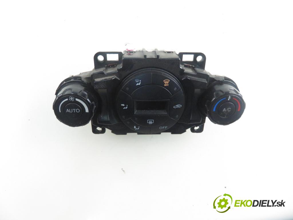 FORD FIESTA VI (CB1,CCN) HB 2009 50,00 1.4 TDCi 68 8V - F6JD 1399,00 Panel kúrenia KLIMATRONIK 8A6T18C612AG