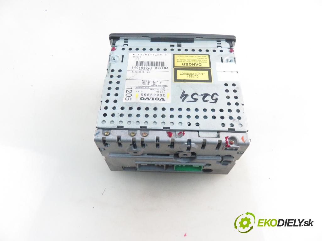 VOLVO V40 Kombi (645) KOMBI 2001 85,00 1.9 DI 116 - D 4192 T3 1870,00 RADIO CD 30889965