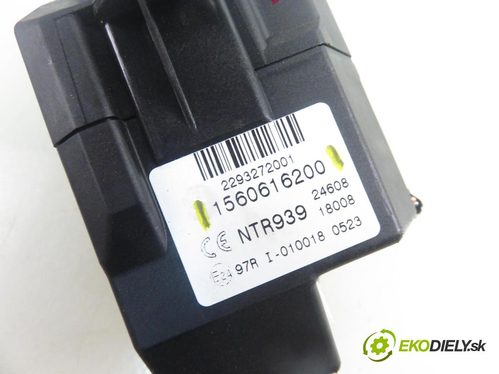 ALFA ROMEO 159 (939_) SEDAN 2009 88,00 1.9 JTDM 8V - 939 A1.000 1910,00 spinačka 1560616200 (Spínacia skrinka a kľúč)