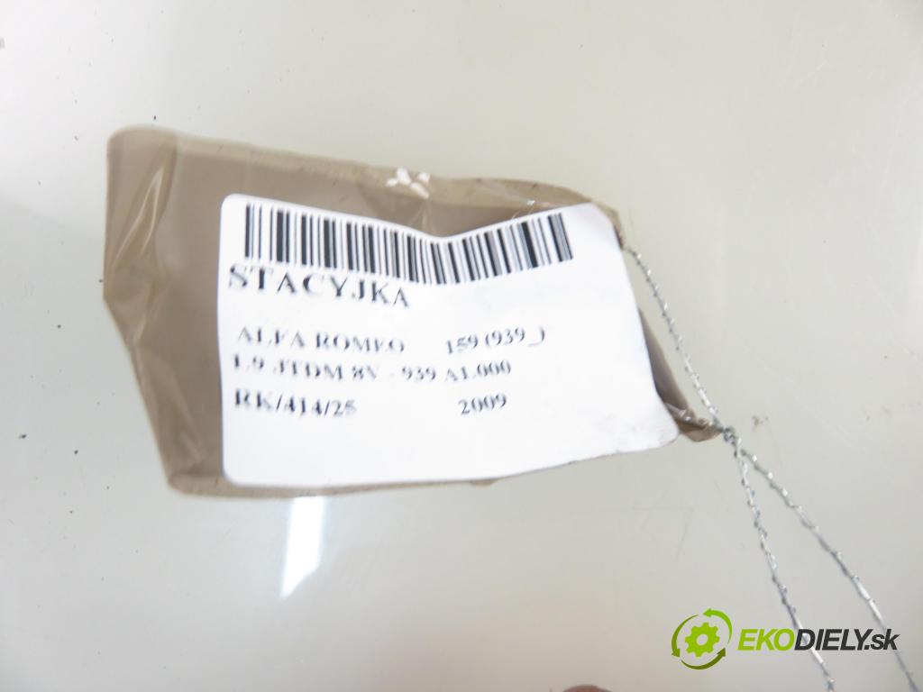 ALFA ROMEO 159 (939_) SEDAN 2009 88,00 1.9 JTDM 8V - 939 A1.000 1910,00 spinačka 1560616200 (Spínacia skrinka a kľúč)