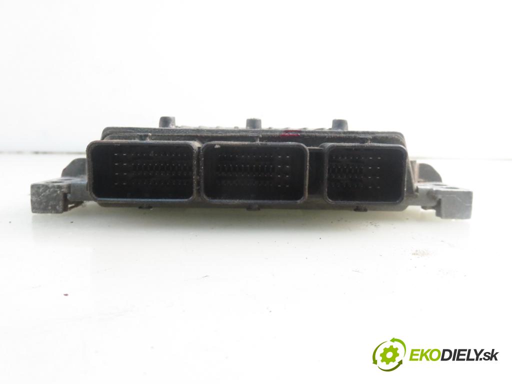 FORD FIESTA VI (CB1,CCN) HB 2009 50,00 1.4 TDCi 68 8V - F6JD 1399,00 Riadiaca jednotka Motor 5WS40584BT ; 8V2112A650EB