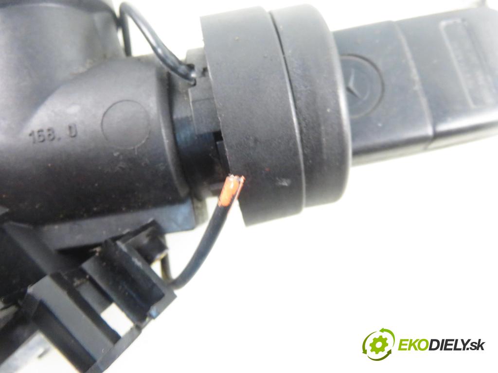 MERCEDES-BENZ KLASA A (W168) HB 2001 70,00 A 170 CDI 95 - OM 668.942 1689,00 spinačka  (Spínacia skrinka a kľúč)