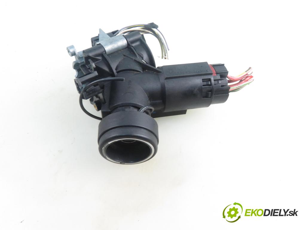 MERCEDES-BENZ KLASA A (W168) HB 2001 70,00 A 170 CDI 95 - OM 668.942 1689,00 spinačka  (Spínacia skrinka a kľúč)