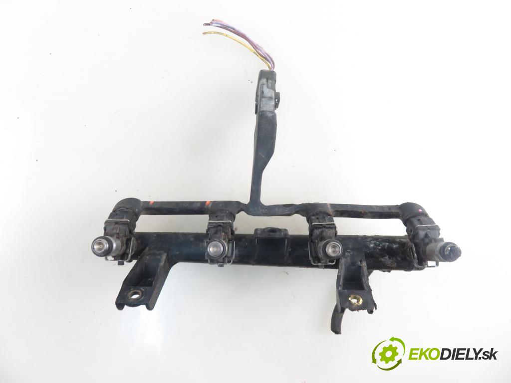 CITROEN C3 I (FC_) HB 2002 44,00 1.1 i - HFX (TU1A) 1124,00 Lišta vstrekovacia 9628982980D ; 9638128080 (Vstrekovacia lišta)