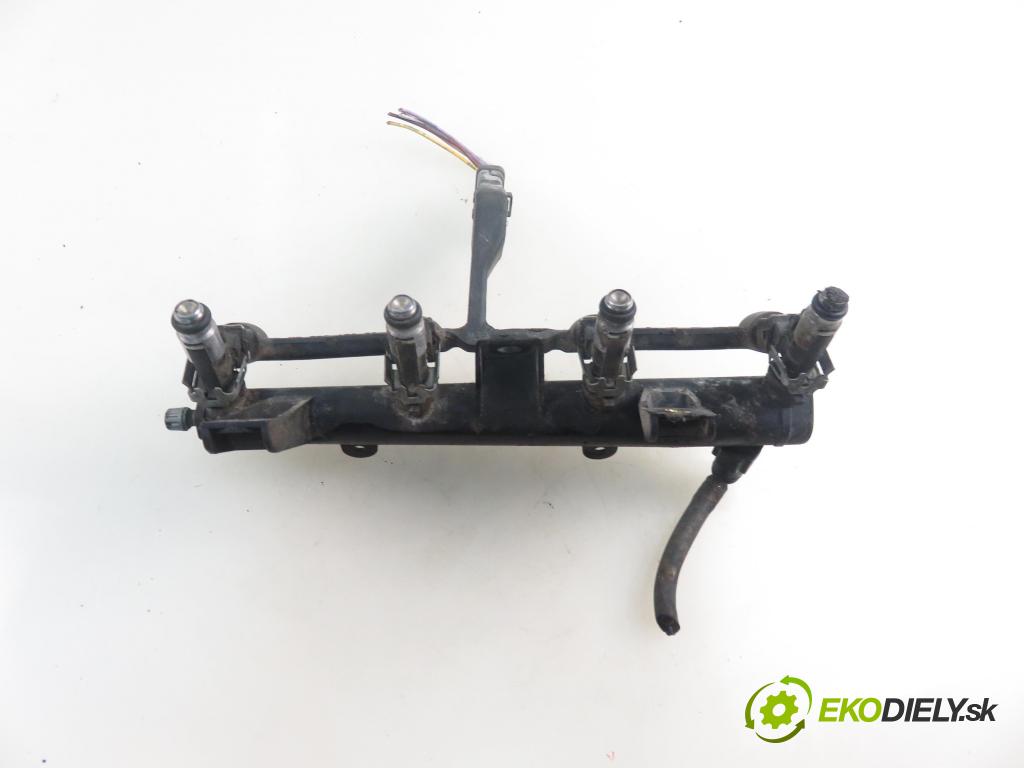 CITROEN C3 I (FC_) HB 2002 44,00 1.1 i - HFX (TU1A) 1124,00 Lišta vstrekovacia 9628982980D ; 9638128080 (Vstrekovacia lišta)