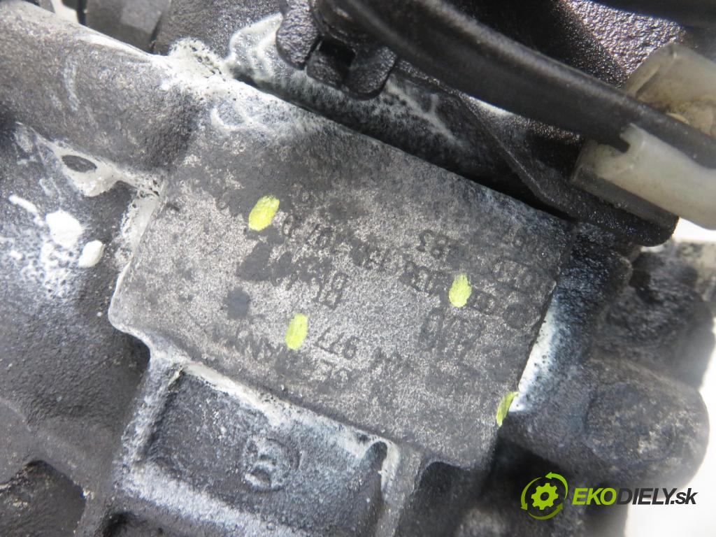 SKODA OCTAVIA I (1U2) HB 2004 66,00 1.9 TDI - ALH 1896,00 Pumpa vstrekovacia 038130107D ; 0460404977 (Vstrekovacie čerpadlo)