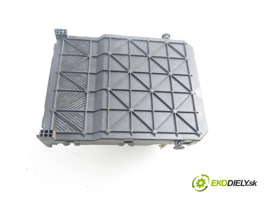 CITROEN XSARA PICASSO (N68) MINIVAN 2004 70,00 1.6 - NFV (TU5JP) 1587,00 MODUL BSI S118085320 ; 9652474680