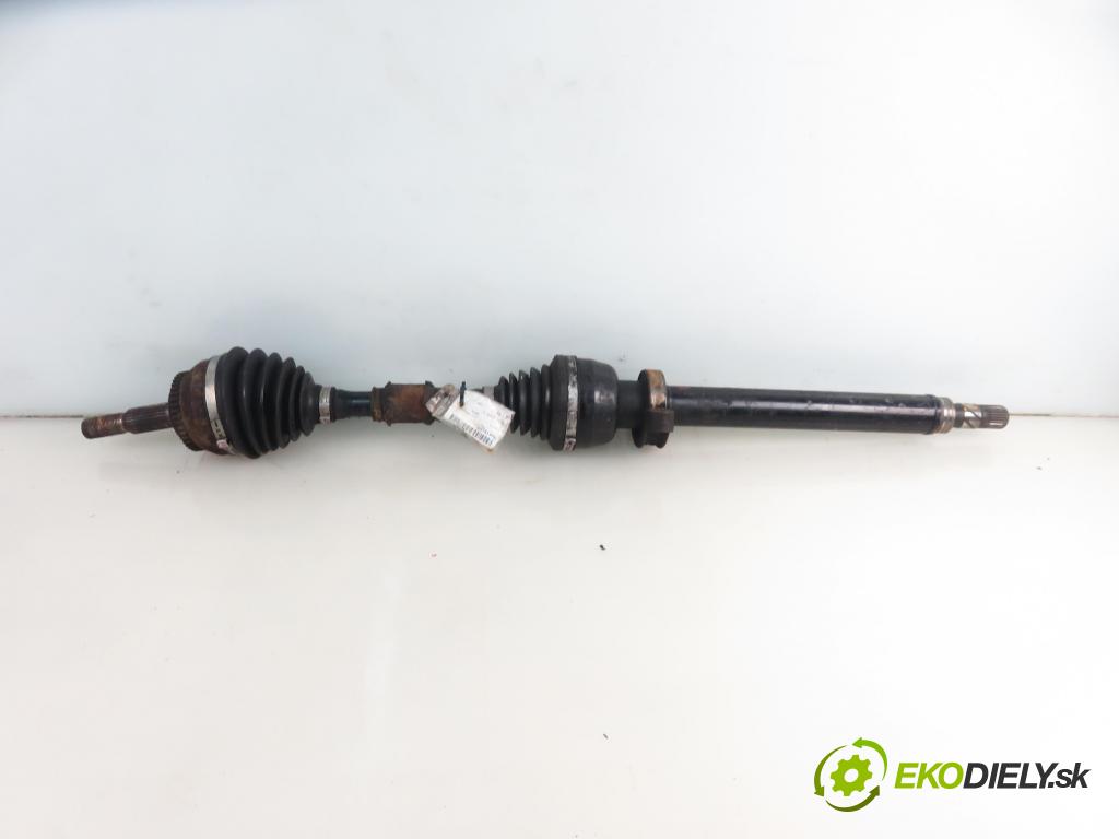 VOLVO V40 Kombi (645) KOMBI 2001 85,00 1.9 DI 116 - D 4192 T3 1870,00 Poloos PP