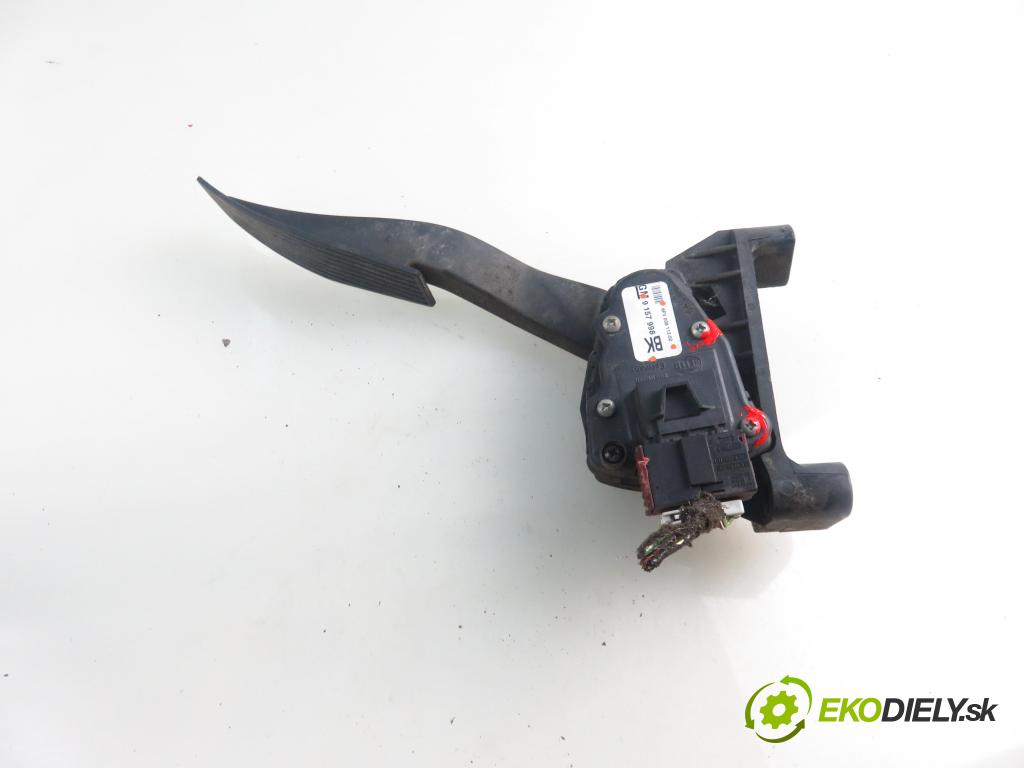 OPEL ASTRA H (A04) HB 2004 74,00 1.7 CDTI 100 - Z 17 DTH 1686,00 Potenciometer plynu 9157998BK ; 6PV00811200 (Pedál)