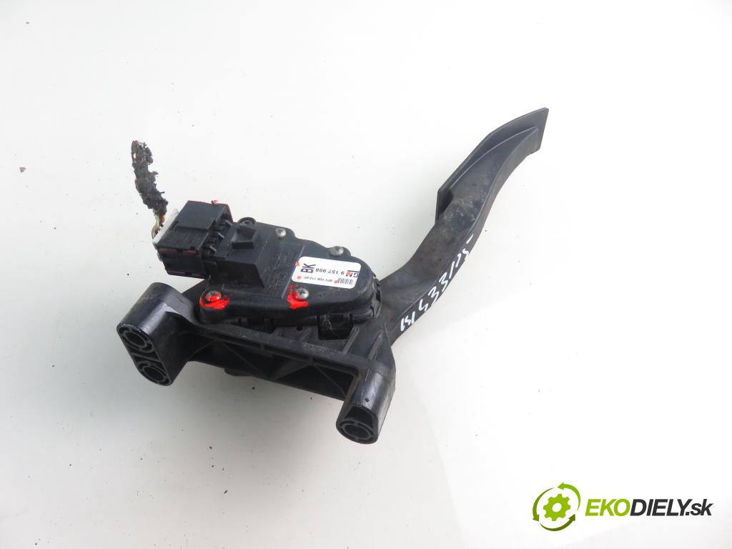 OPEL ASTRA H (A04) HB 2004 74,00 1.7 CDTI 100 - Z 17 DTH 1686,00 Potenciometer plynu 9157998BK ; 6PV00811200 (Pedál)