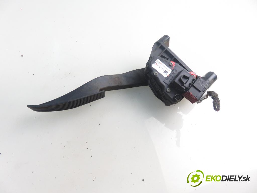 OPEL ASTRA H (A04) HB 2004 74,00 1.7 CDTI 100 - Z 17 DTH 1686,00 Potenciometer plynu 9157998BK ; 6PV00811200 (Pedál)
