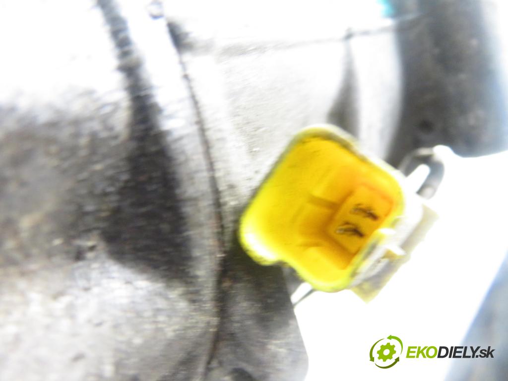 PEUGEOT 307 SW (3H) KOMBI 2004 80,00 1.6 HDI 110 - 9HZ (DV6TED4) 1560,00 KOMPRESOR: klimatizácie 9655191580 (Kompresor klimatizácie)