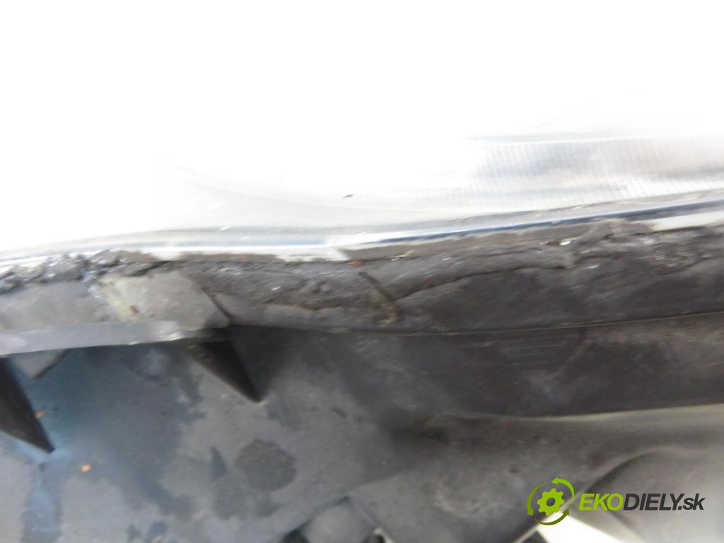 VW POLO (9N_) HB 2004 55,00 1.4 TDI - BAY 1422,00 světlo PP 0301190202 ; 6Q1941008BB