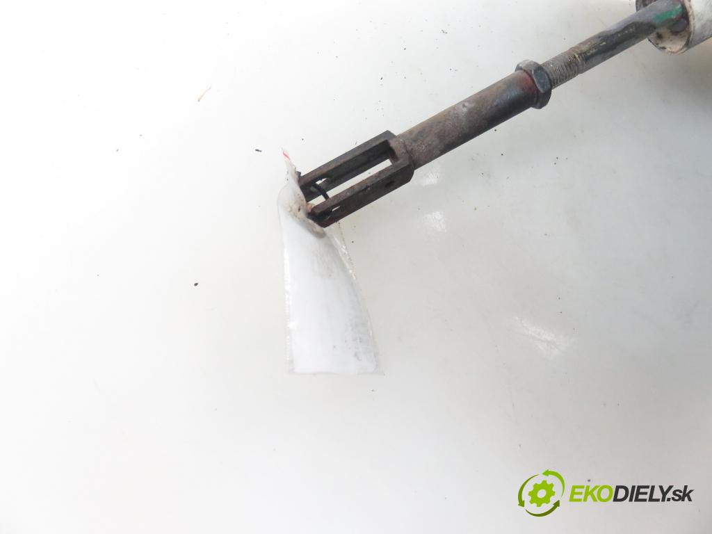 AUDI A6 Avant (4A, C4) KOMBI 1995 103,00 2.5 TDI - AEL 2461,00 Posilovač 4A0612105P (Servočerpadlo, pumpa riadenia)