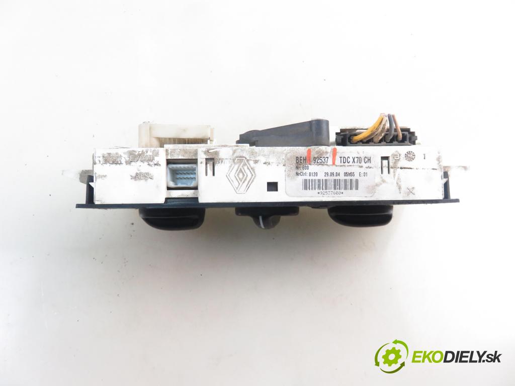 RENAULT MASTER II Skrzynia (FD) FURGON 2004 73,00 2.5 dCi 100 - G9U 754 2464,00 Panel kúrenia 92537