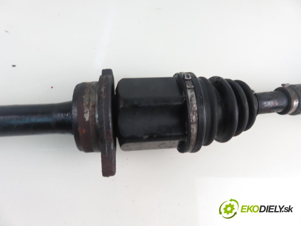 TOYOTA COROLLA (_E12_) HB 2003 66,00 2.0 D-4D 1995,00 Poloos PP