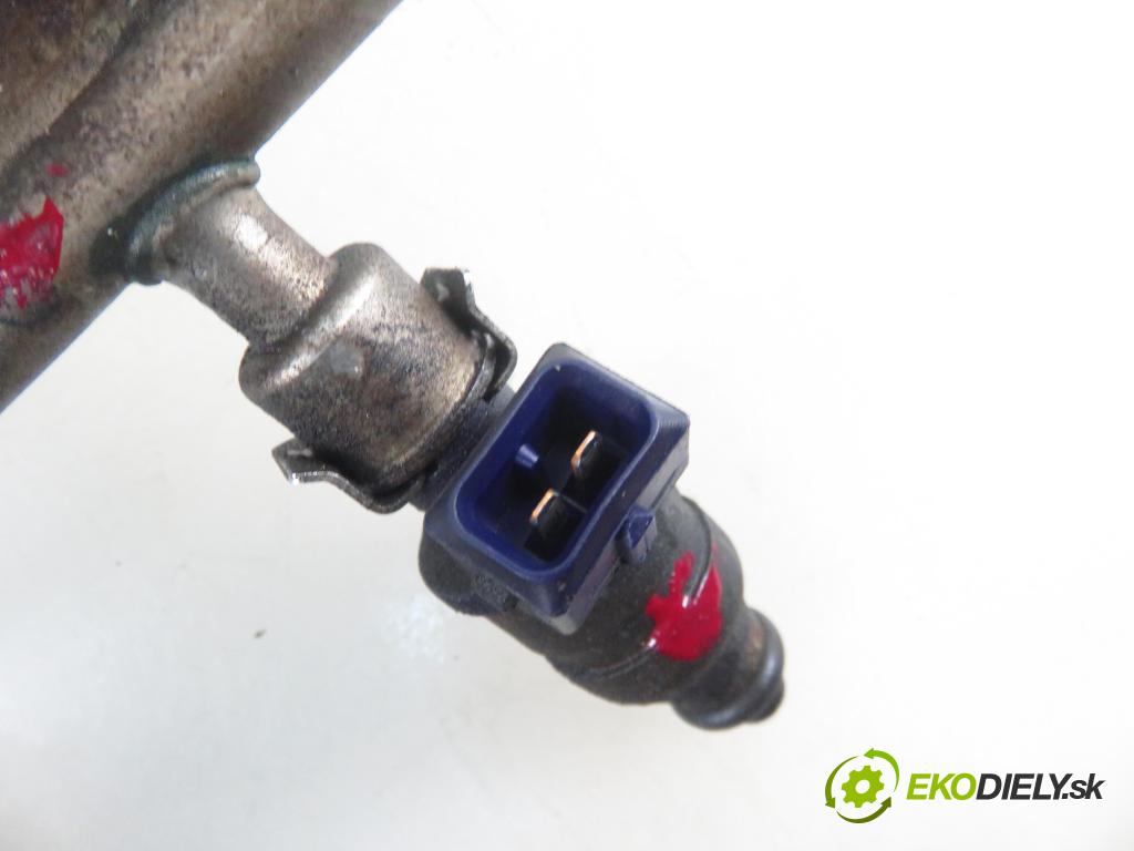 OPEL MERIVA A nadwozie wielkoprzestrzenne (MPV) (X03) HB 2005 92,00 1.8 - Z 18 XE 1796,00 Lišta vstrekovacia 5WS04490 ; 09158663 (Vstrekovacia lišta)