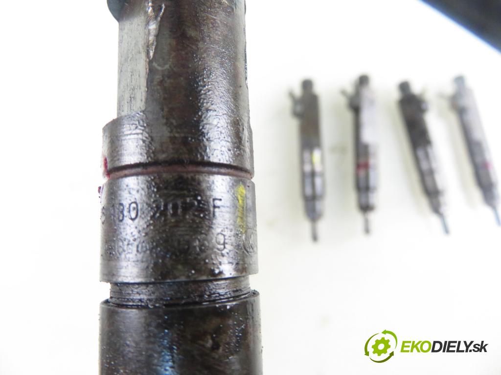 AUDI A6 Avant (4A, C4) KOMBI 1995 103,00 2.5 TDI - AEL 2461,00 Vstrekovacie ventily 046130202F ; 046130201F (Vstrekovací ventil)