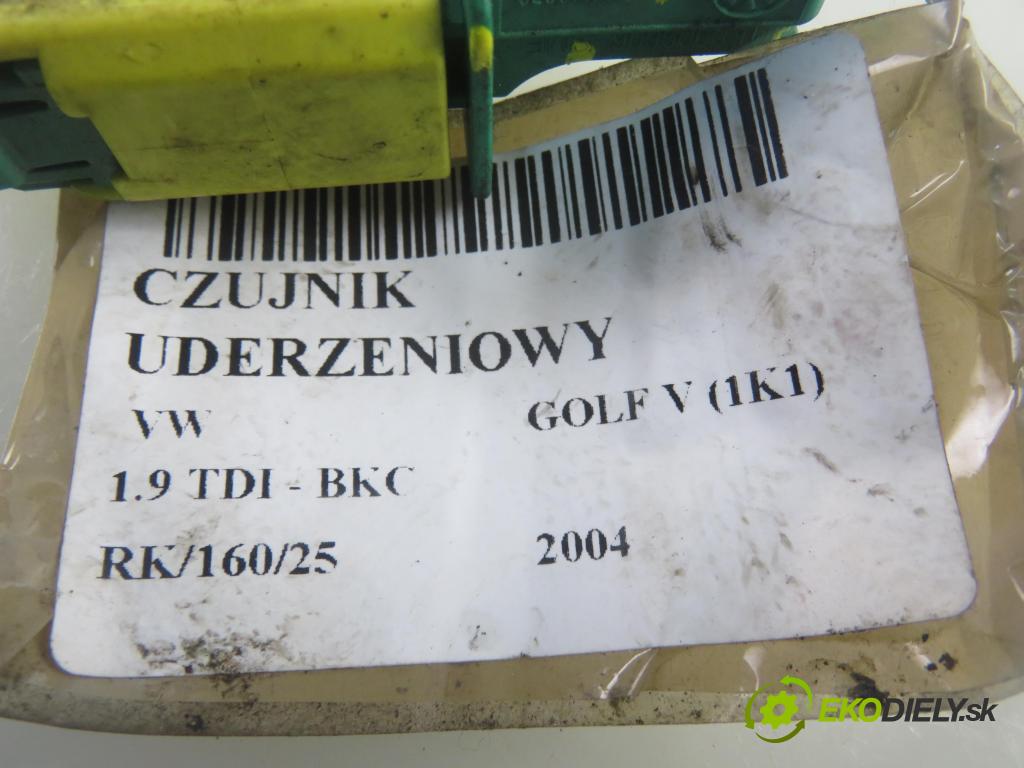 VW GOLF V (1K1) HB 2004 77,00 1.9 TDI PD 105 - BKC 1896,00 Snímač nárazu 5WK43273 ; 1K0909606 (Snímač nárazu)