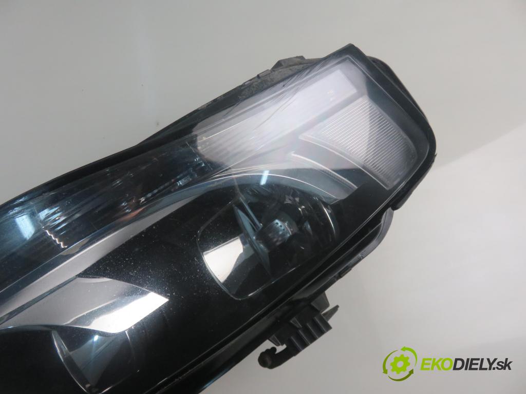 AUDI A4 (8K2, B8) SEDAN 2008 118,00 1.8 TFSI - CABB 1798,00 světlo PP 8K0941004