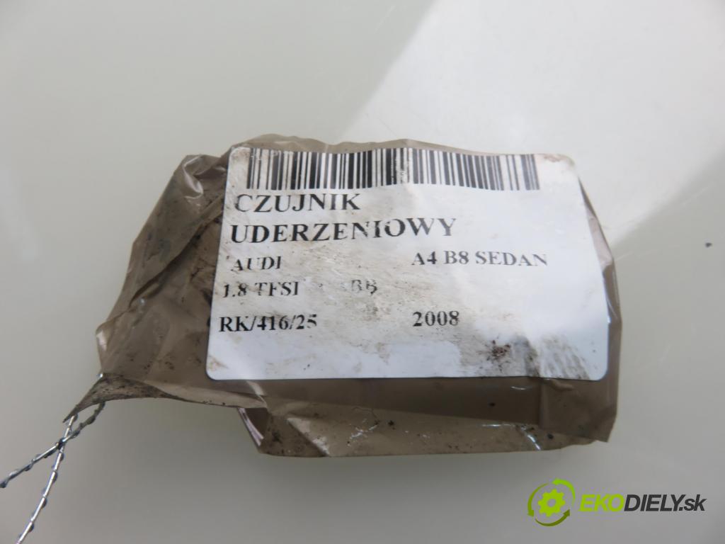 AUDI A4 (8K2, B8) SEDAN 2008 118,00 1.8 TFSI - CABB 1798,00 Snímač nárazu 5WK43738 ; 8K0959651 (Snímač nárazu)