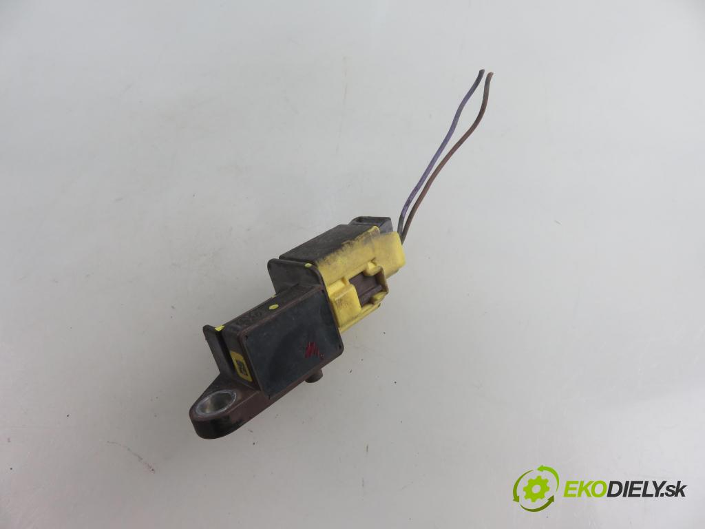 AUDI A4 (8K2, B8) SEDAN 2008 118,00 1.8 TFSI - CABB 1798,00 Snímač nárazu 5WK43738 ; 8K0959651 (Snímač nárazu)