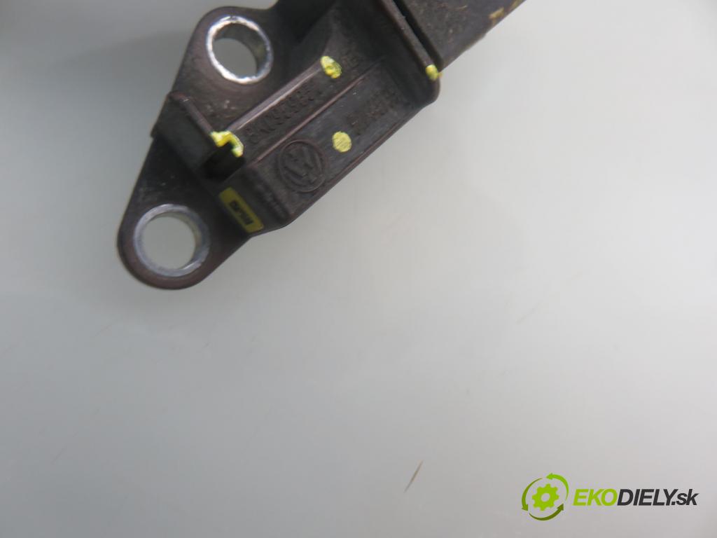 AUDI A4 (8K2, B8) SEDAN 2008 118,00 1.8 TFSI - CABB 1798,00 Snímač nárazu 5WK43738 ; 8K0959651 (Snímač nárazu)