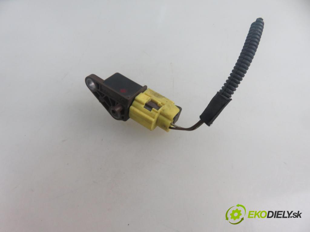 AUDI A4 (8K2, B8) SEDAN 2008 118,00 1.8 TFSI - CABB 1798,00 Snímač nárazu 5WK43738 ; 8K0959651 (Snímač nárazu)