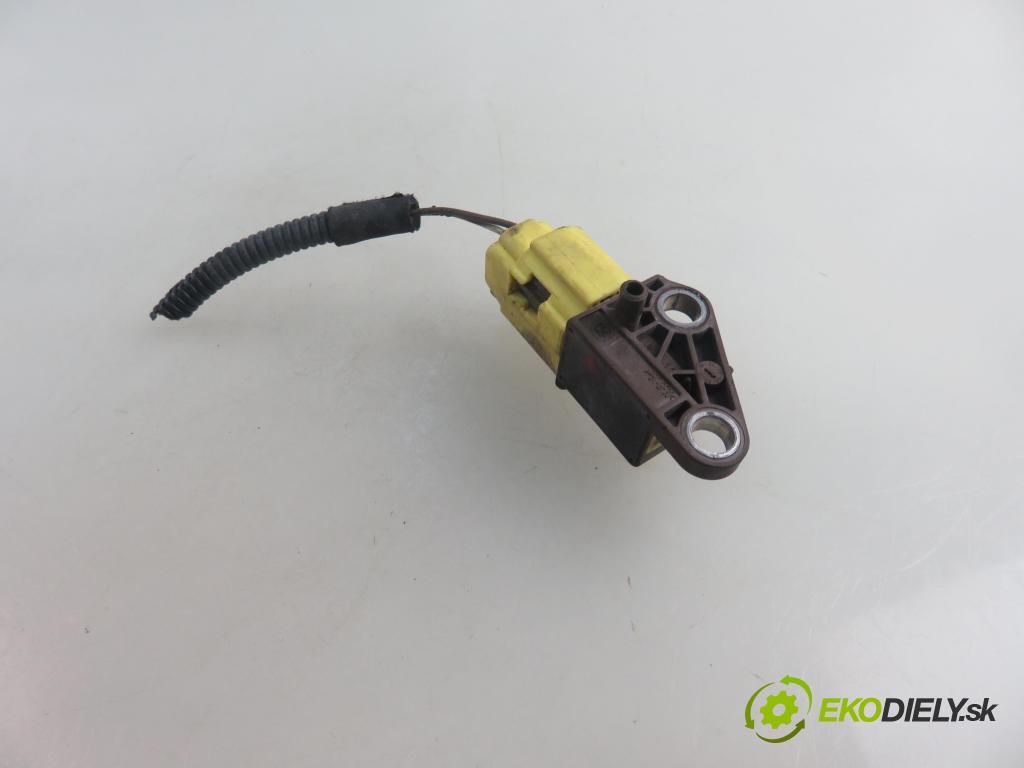 AUDI A4 (8K2, B8) SEDAN 2008 118,00 1.8 TFSI - CABB 1798,00 Snímač nárazu 5WK43738 ; 8K0959651 (Snímač nárazu)