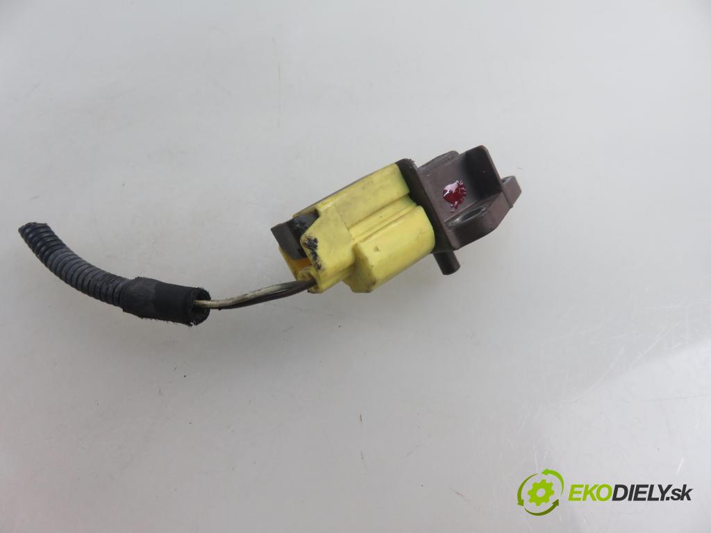 AUDI A4 (8K2, B8) SEDAN 2008 118,00 1.8 TFSI - CABB 1798,00 Snímač nárazu 5WK43738 ; 8K0959651 (Snímač nárazu)