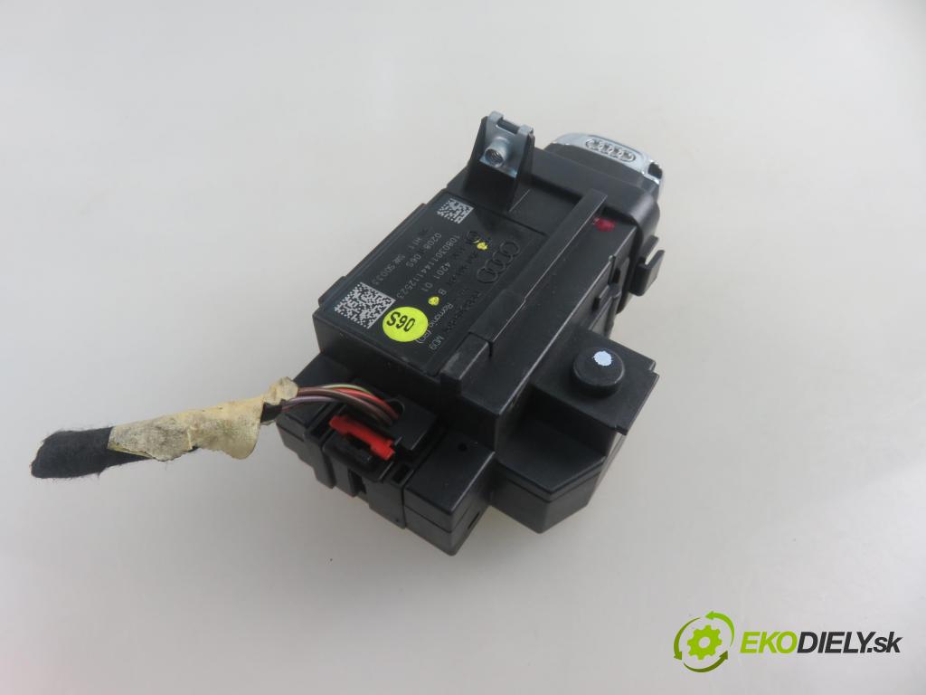 AUDI A4 (8K2, B8) SEDAN 2008 118,00 1.8 TFSI - CABB 1798,00 spinačka 8K0909131B (Spínacia skrinka a kľúč)