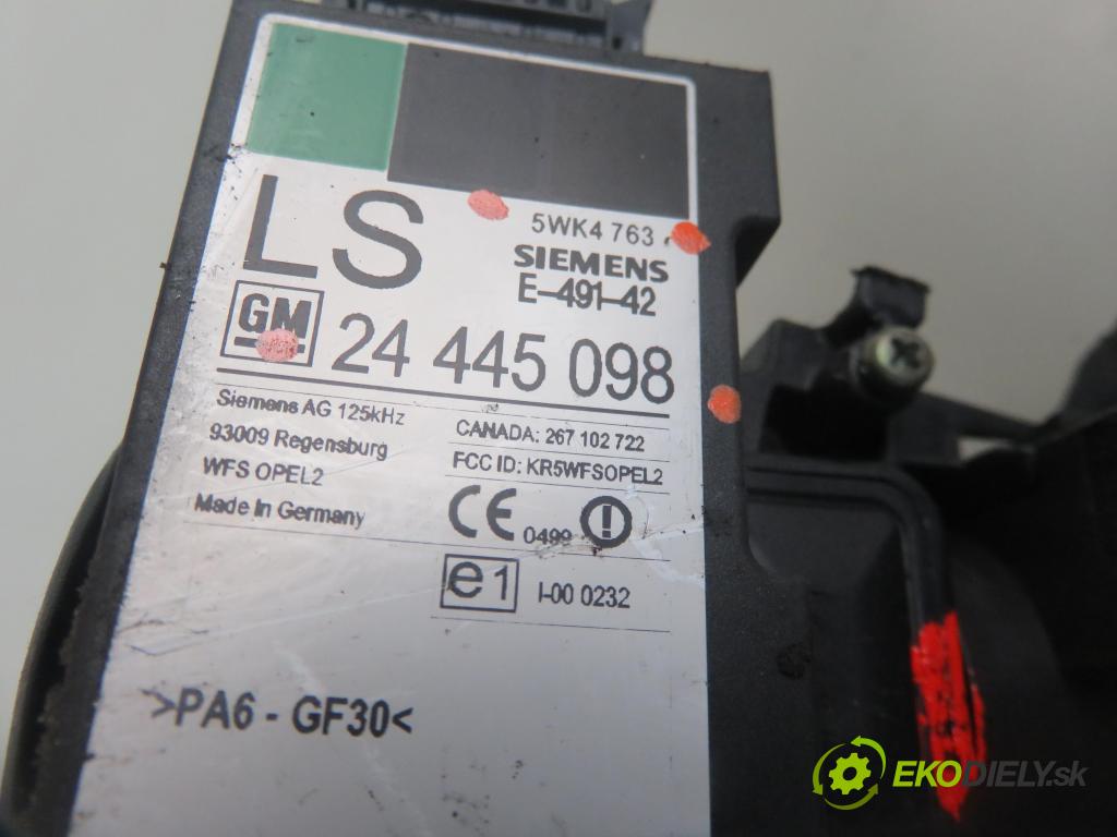 SUZUKI WAGON R+ (MM) HB 2002 56,00 1.3 4WD (RB 413) - G13BB 1298,00 spinačka 24445098 ; 5WK4763 (Spínacia skrinka a kľúč)