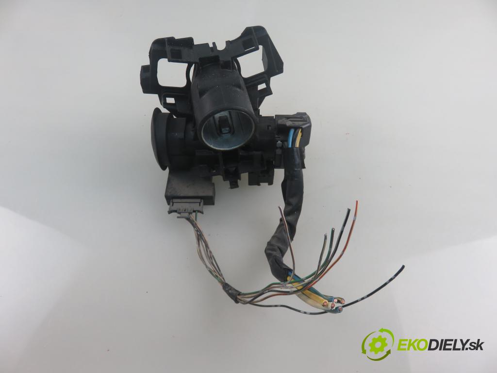 SUZUKI WAGON R+ (MM) HB 2002 56,00 1.3 4WD (RB 413) - G13BB 1298,00 spinačka 24445098 ; 5WK4763 (Spínacia skrinka a kľúč)