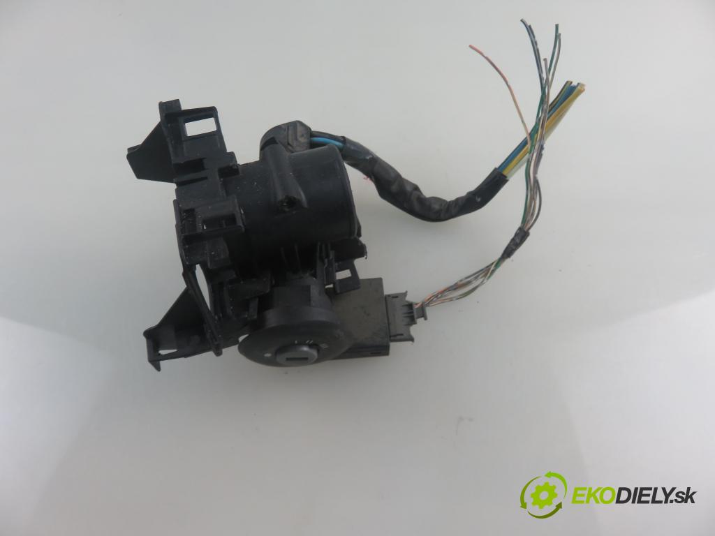 SUZUKI WAGON R+ (MM) HB 2002 56,00 1.3 4WD (RB 413) - G13BB 1298,00 spinačka 24445098 ; 5WK4763 (Spínacia skrinka a kľúč)