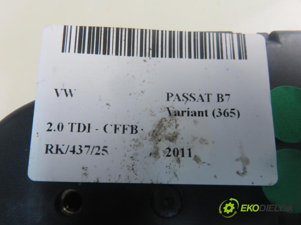 VW PASSAT B7 Variant (365) KOMBI 2011 103,00 2.0 TDI - CFFB 1968,00 Motorček strešného okna 8R0959591A ; 0390200074 (Motorček ovládania strešného okna)