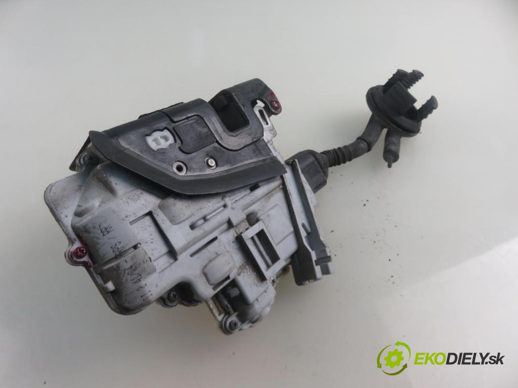 AUDI A6 (4F2, C6) SEDAN 2004 165,00 3.0 TDI quattro - BMK 2967,00 zámok PPE 4F1837016