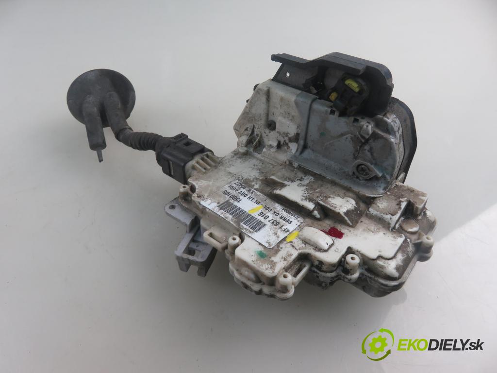 AUDI A6 (4F2, C6) SEDAN 2004 165,00 3.0 TDI quattro - BMK 2967,00 zámok PPE 4F1837016