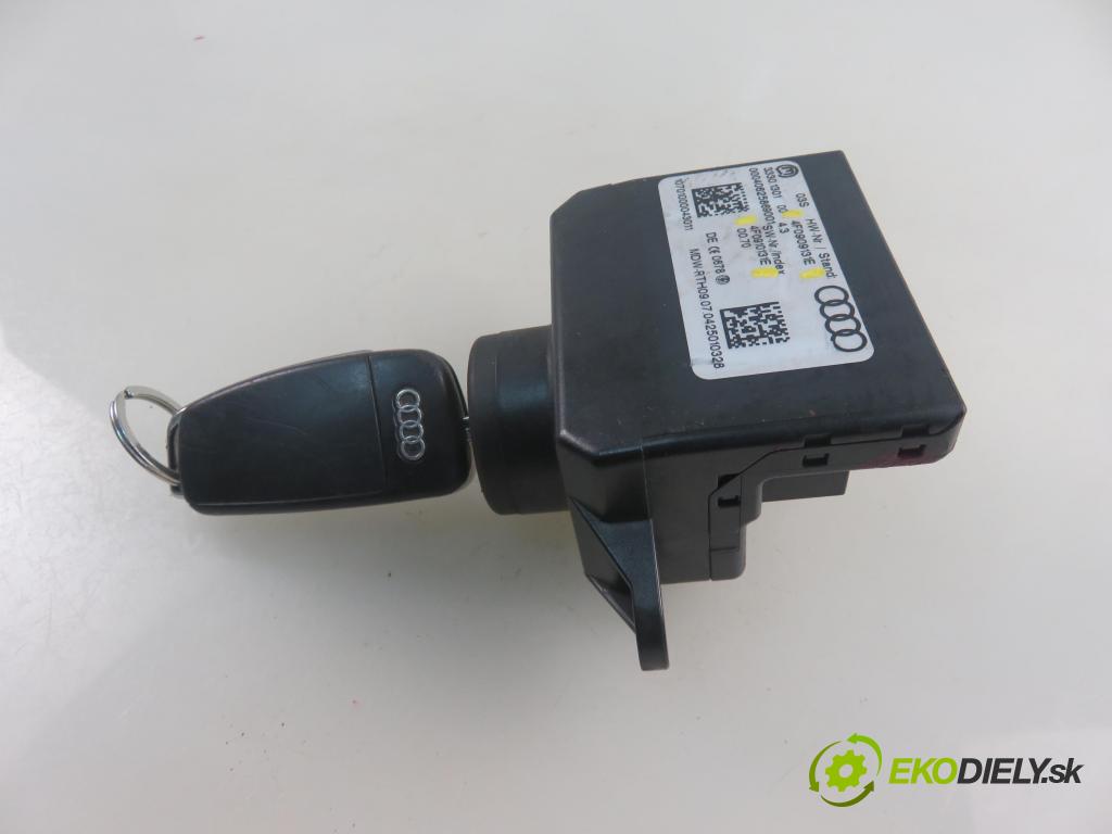 AUDI A6 (4F2, C6) SEDAN 2004 165,00 3.0 TDI quattro - BMK 2967,00 spinačka 4F0909131E ; 4F0910131E (Spínacia skrinka a kľúč)