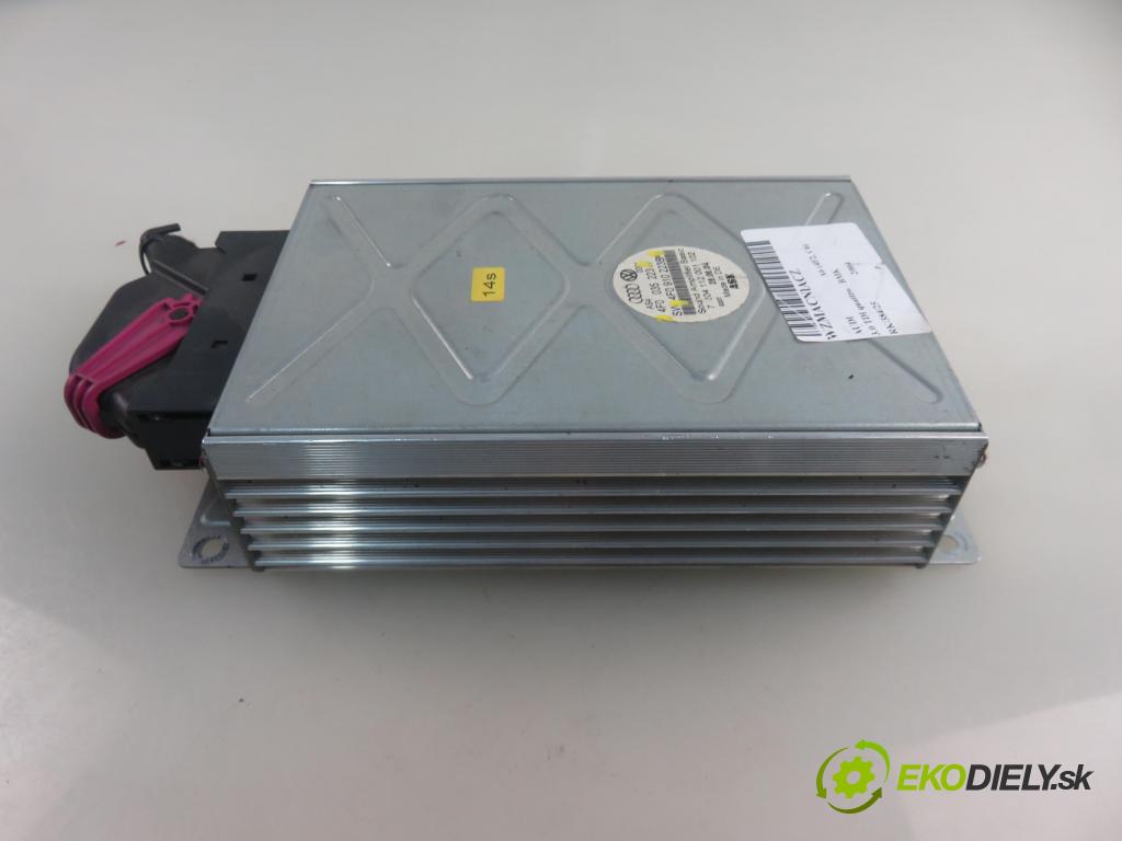 AUDI A6 (4F2, C6) SEDAN 2004 165,00 3.0 TDI quattro - BMK 2967,00 Zosilňovač 4F0910223B ; 4F0035223 (Zosilňovač)