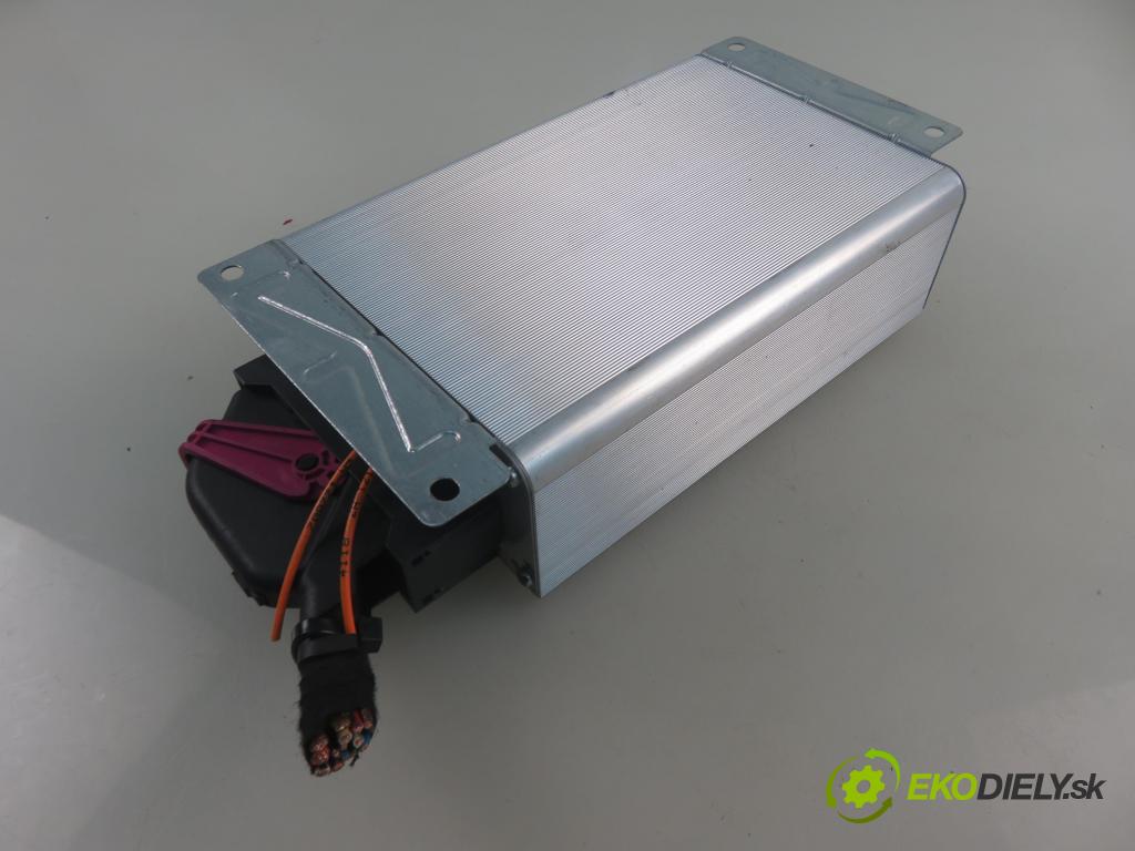 AUDI A6 (4F2, C6) SEDAN 2004 165,00 3.0 TDI quattro - BMK 2967,00 Zosilňovač 4F0910223B ; 4F0035223 (Zosilňovač)