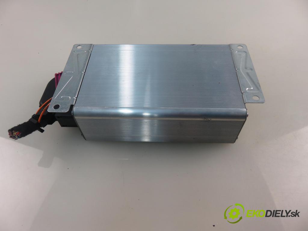 AUDI A6 (4F2, C6) SEDAN 2004 165,00 3.0 TDI quattro - BMK 2967,00 Zosilňovač 4F0910223B ; 4F0035223 (Zosilňovač)